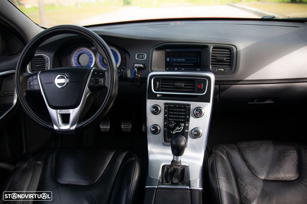 Volvo S60 1.6 D2 Drive Momentum Start/Stop - 36