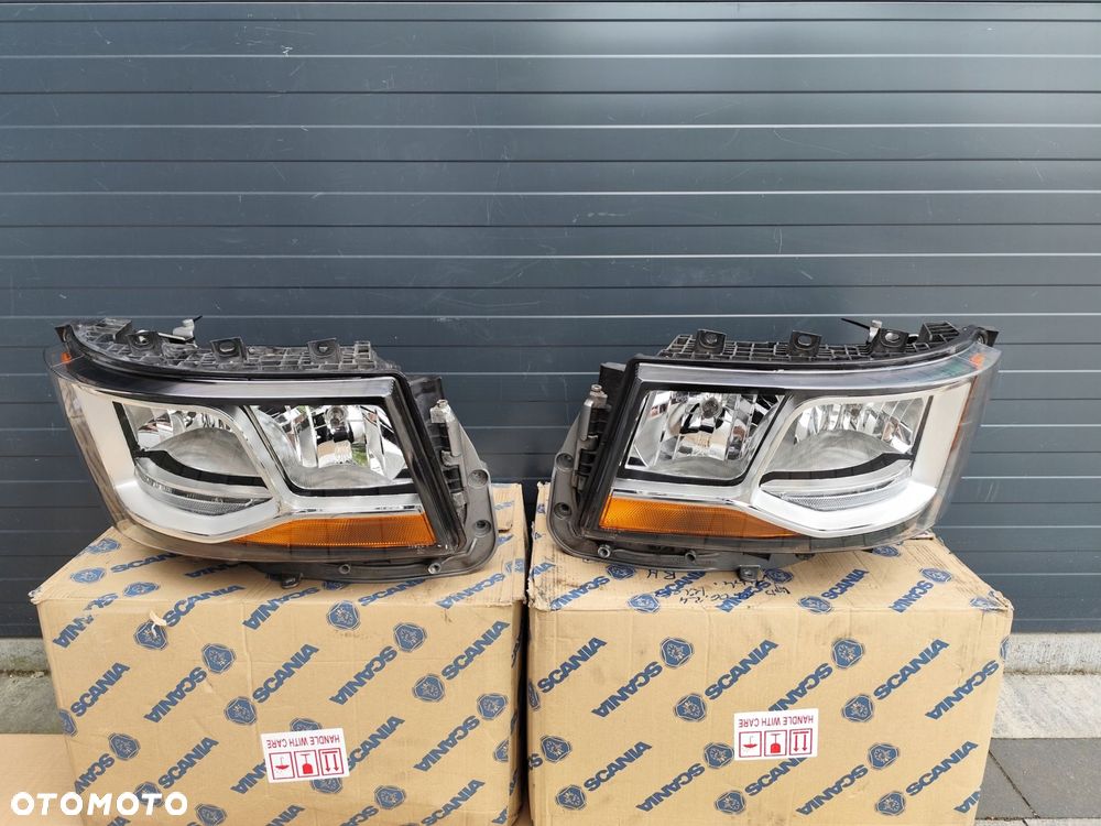 LAMPA SCANIA H7 2655843 2655842 RH/LH - 1