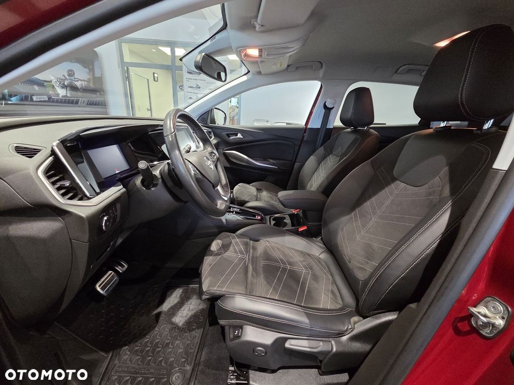 Opel Grandland 1.2 T GS S&S - 11