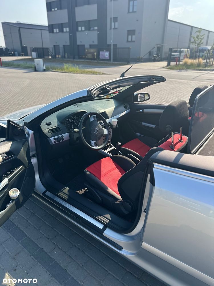 Opel Astra 1.6 Enjoy - 17
