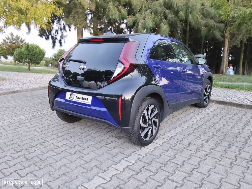Toyota Aygo 1.0 X-Play Plus - 5