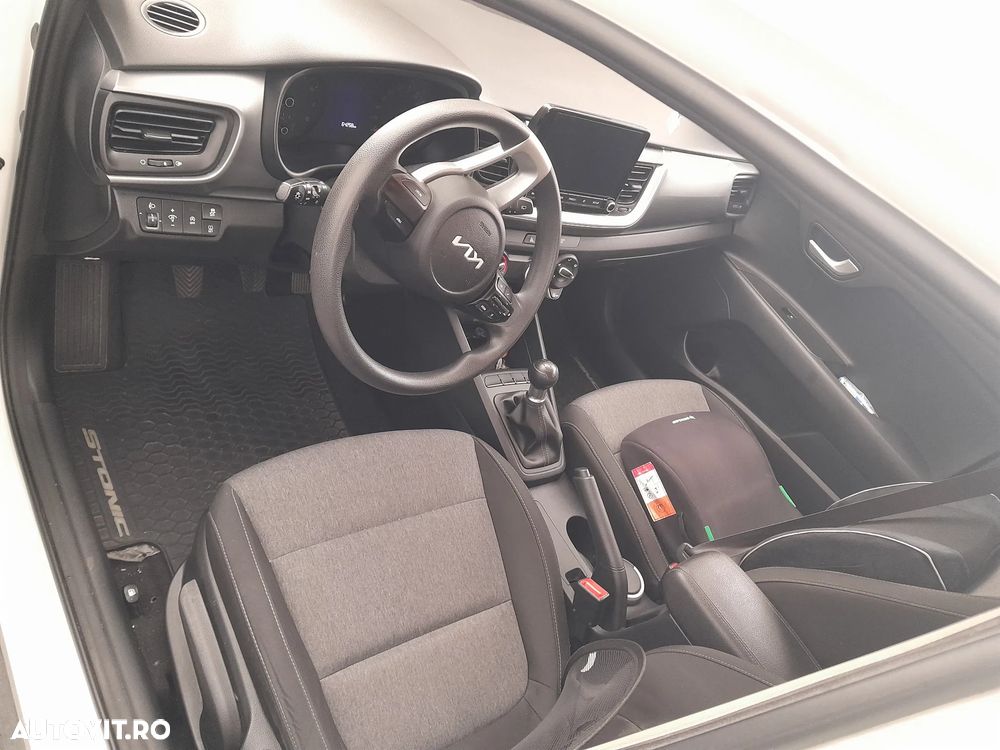 Kia Stonic 1.0 T-GDI 6MT GT Line - 3