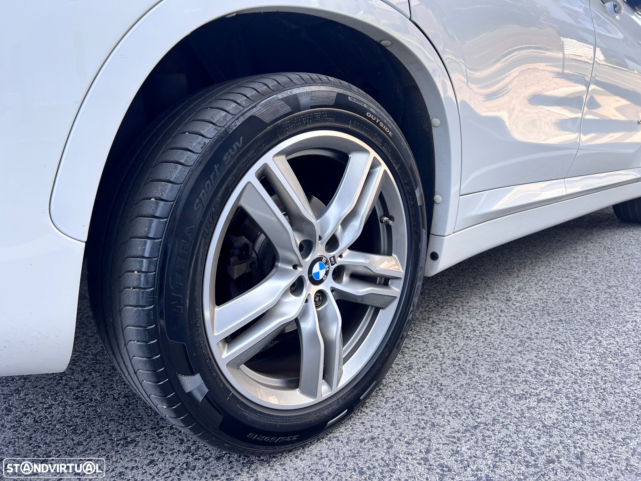 BMW X1 18 d sDrive Auto Pack M - 13
