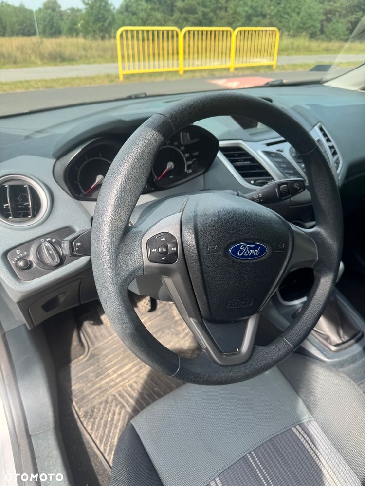 Ford Fiesta - 14