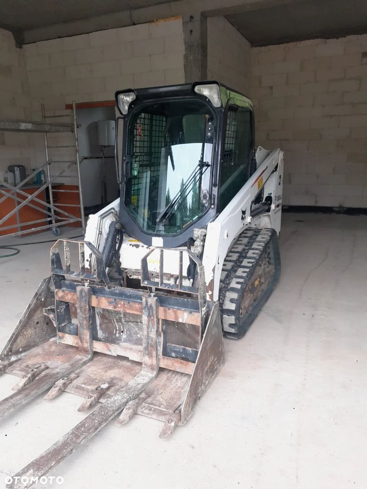 Bobcat T450 - 10