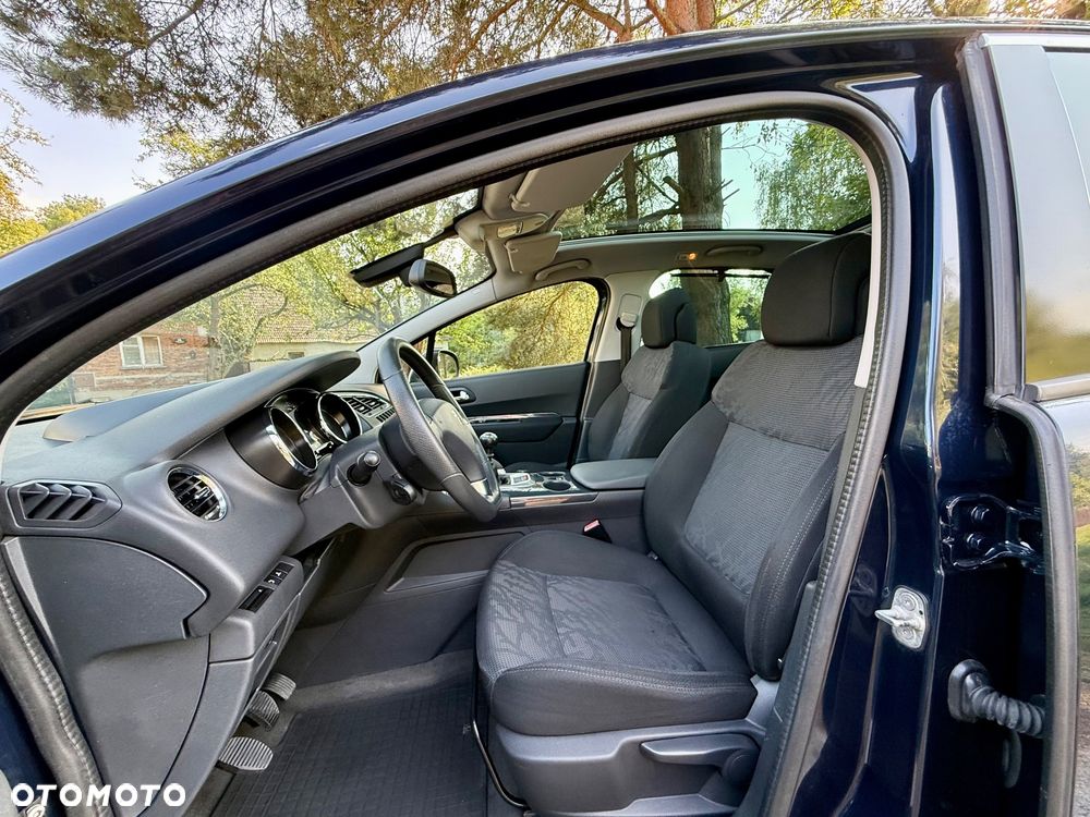 Peugeot 3008 1.6 HDi Premium - 16