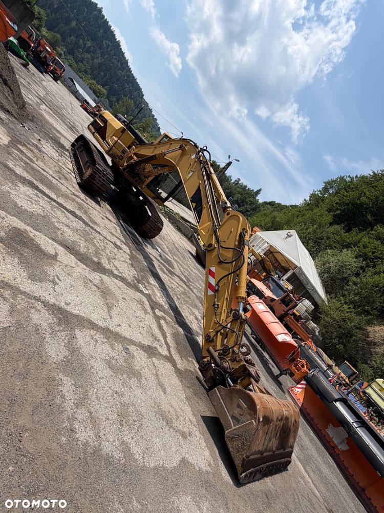 Caterpillar 318B - 6