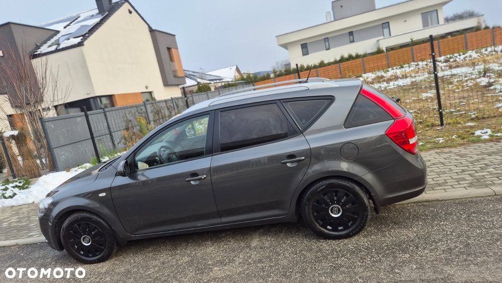 Kia Ceed 1.4 Comfort + - 8