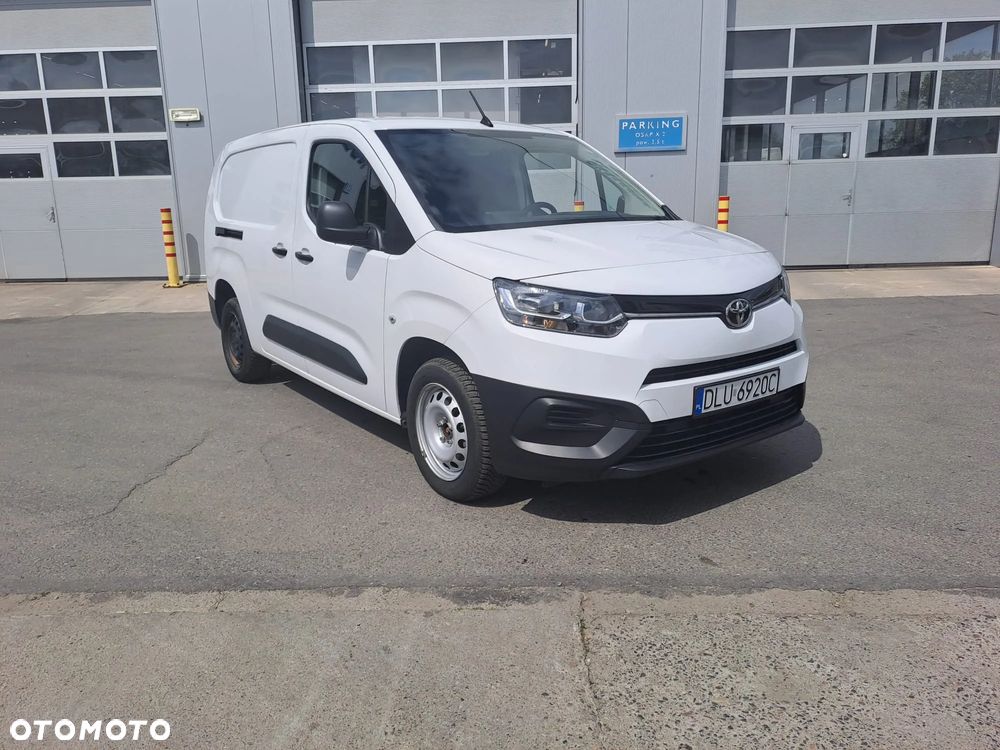 Toyota PROACE CITY | L2H1| Krajowy | 3 Osobowy |