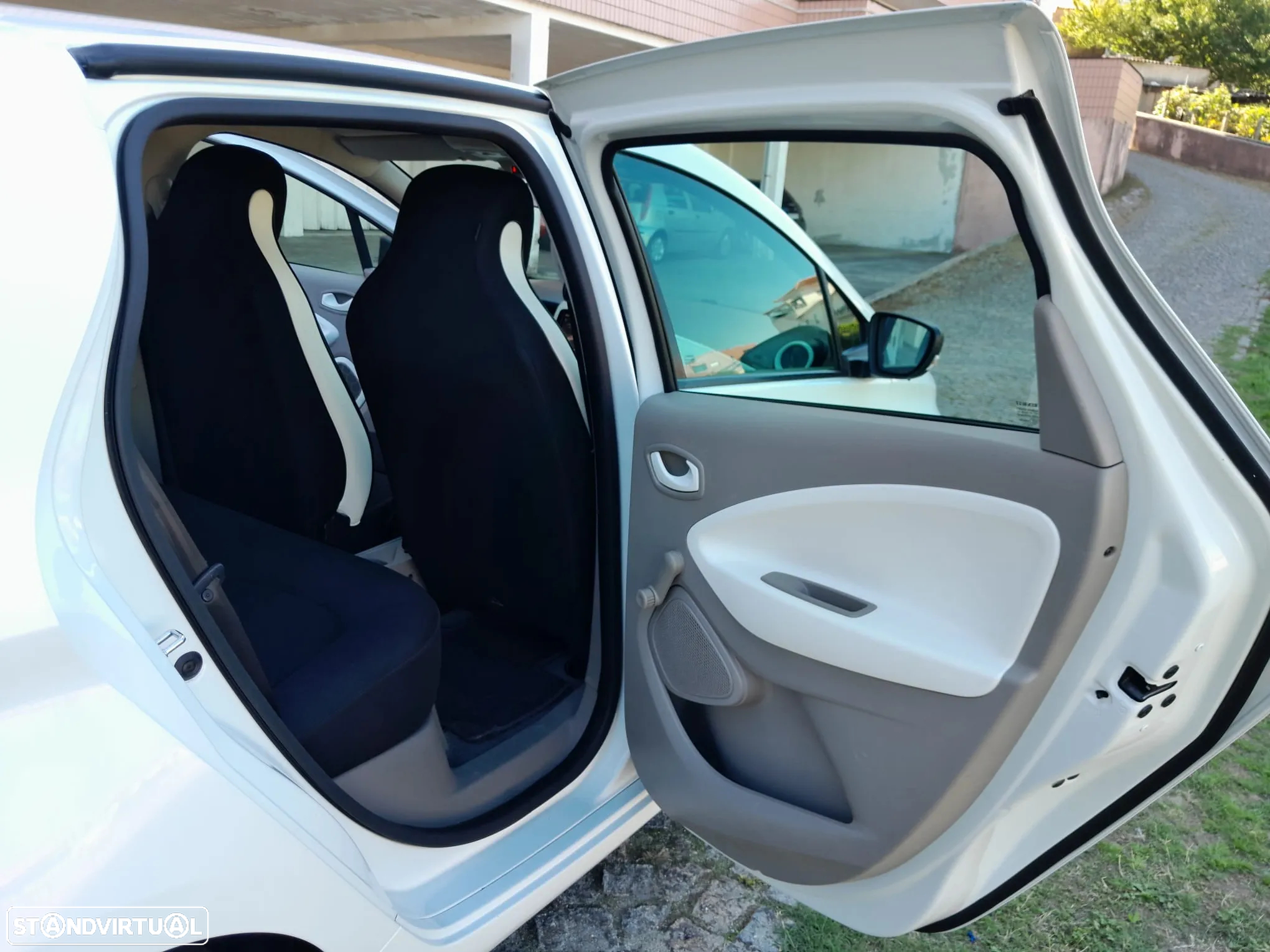 Renault Zoe (c/ Bateria) 41 kwh Life - 19