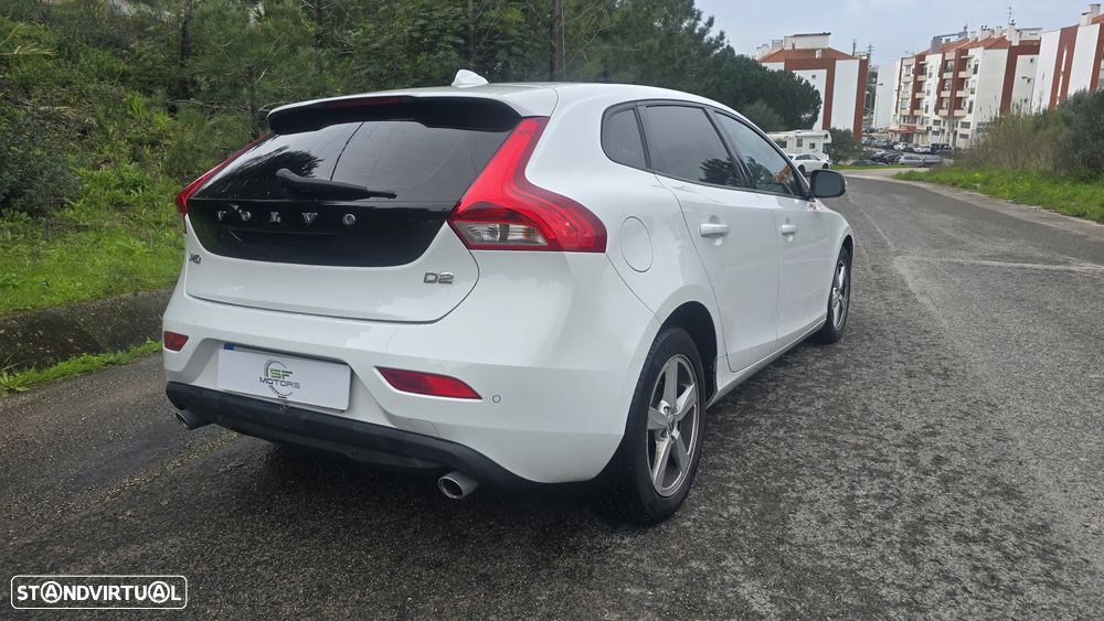 Volvo V40 2.0 D2 Kinetic Geartronic - 24