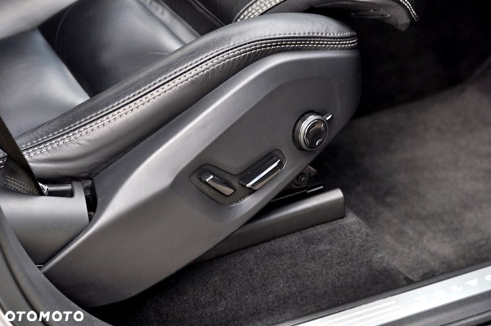 Volvo XC 90 D5 AWD Inscription 7os - 19