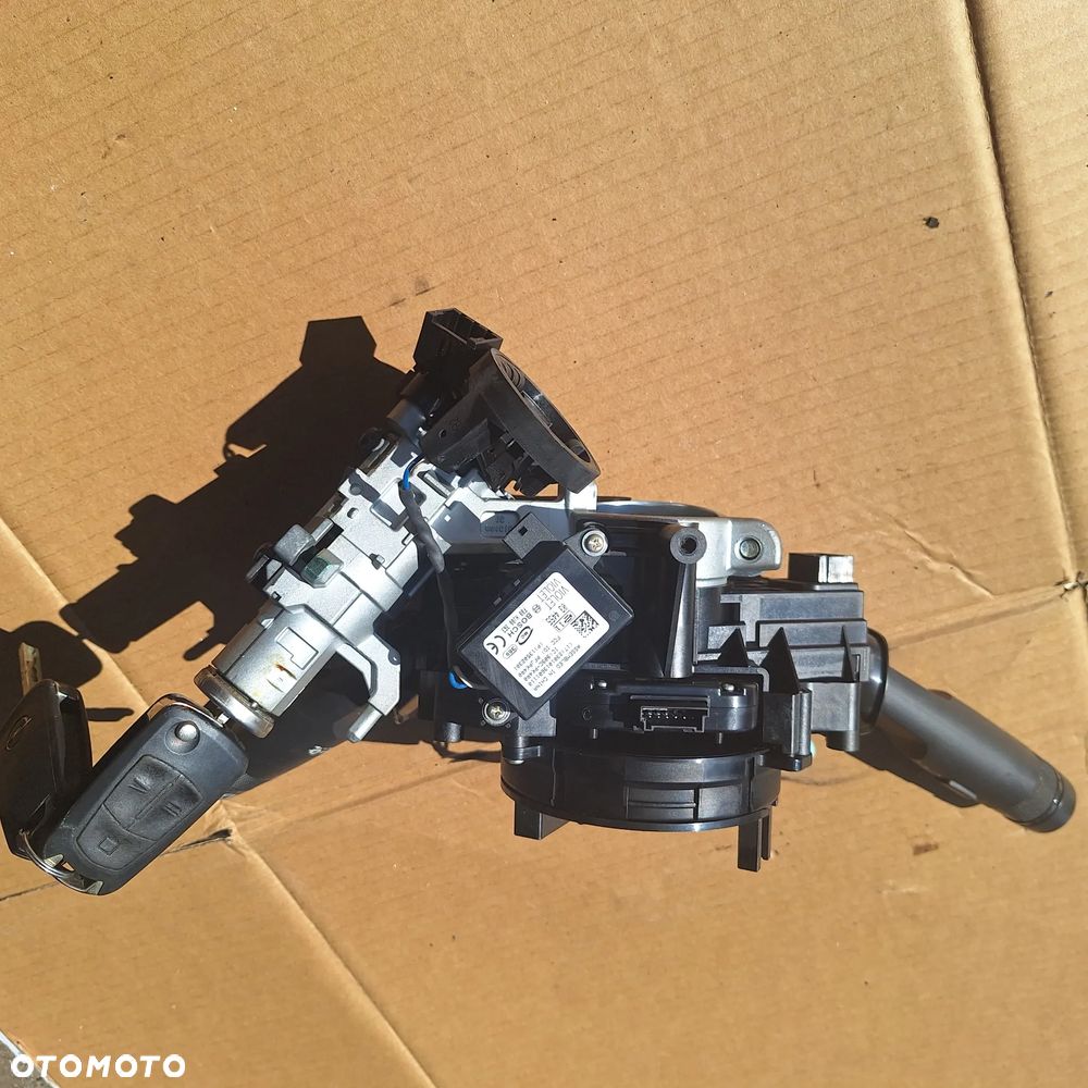 stacyjka z kluczykiem opel insignia a2.0 cdti - 2