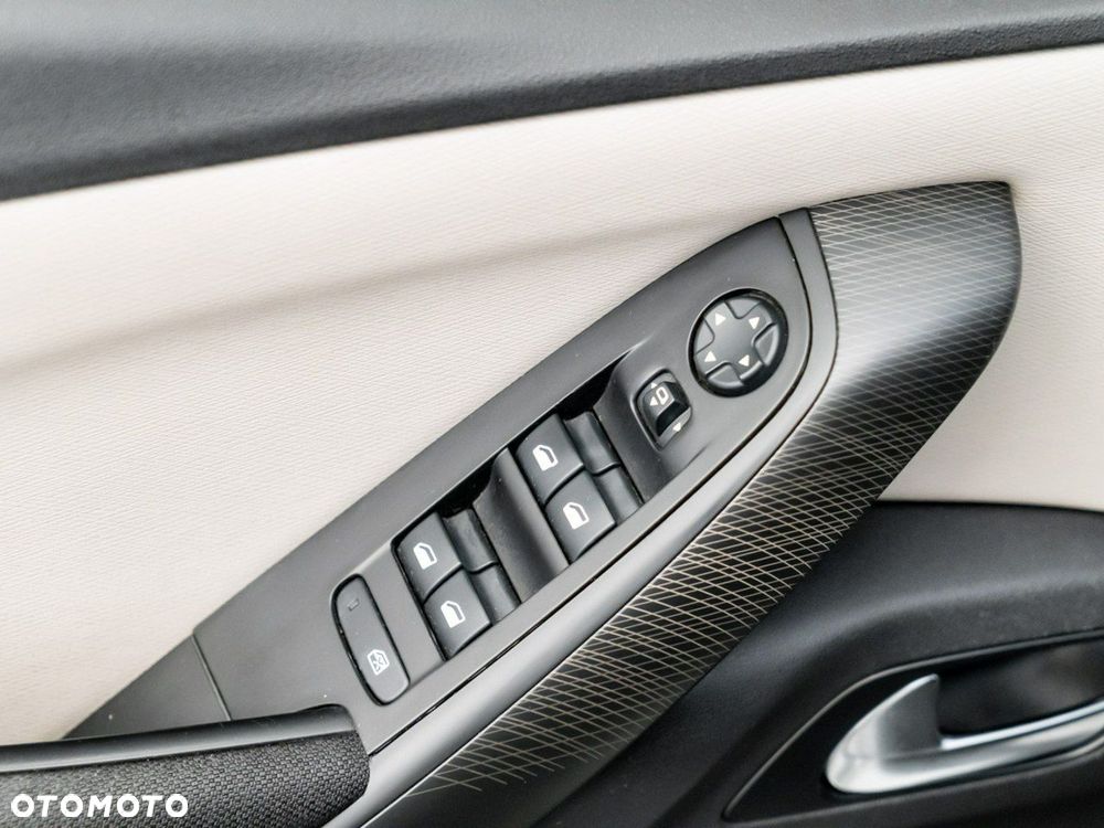 Citroën C4 Picasso 1.2 PureTech MoreLife S&S EAT6 - 20