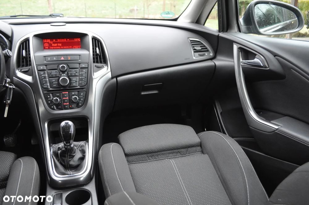 Opel Astra 1.4 Turbo Innovation - 24