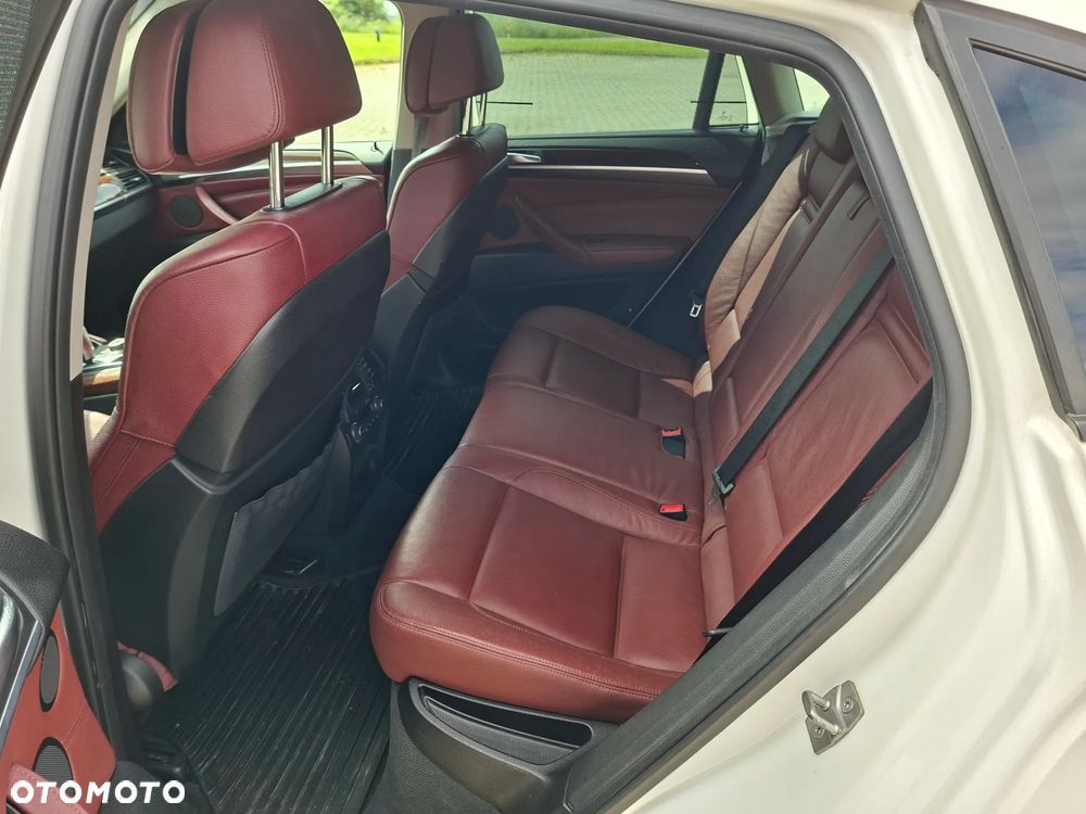 BMW X6 35i xDrive - 9