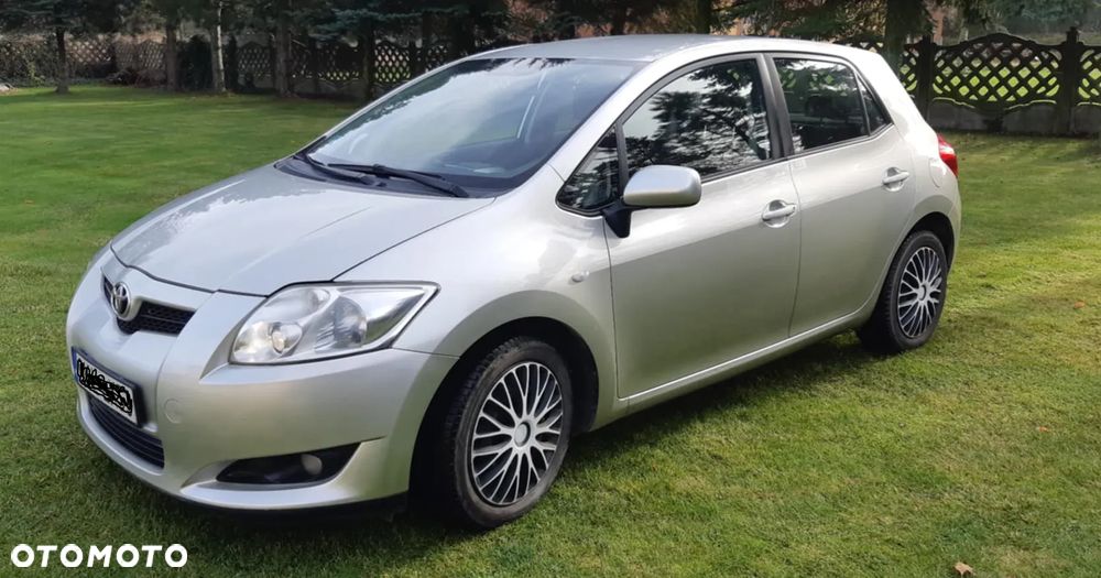 Toyota Auris 1.4 D-4D Terra - 10