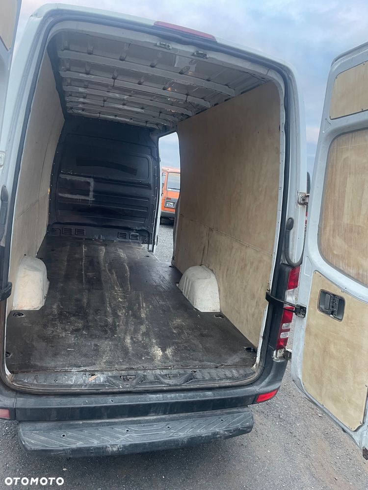 Mercedes-Benz Sprinter - 4