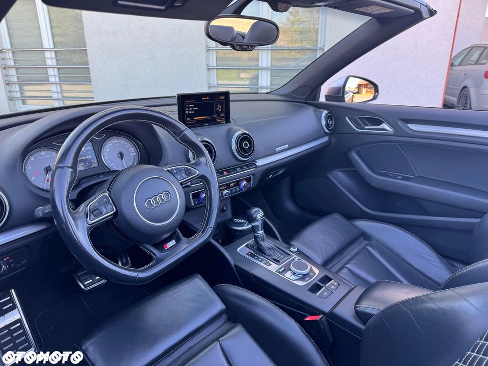Audi S3 S tronic - 11
