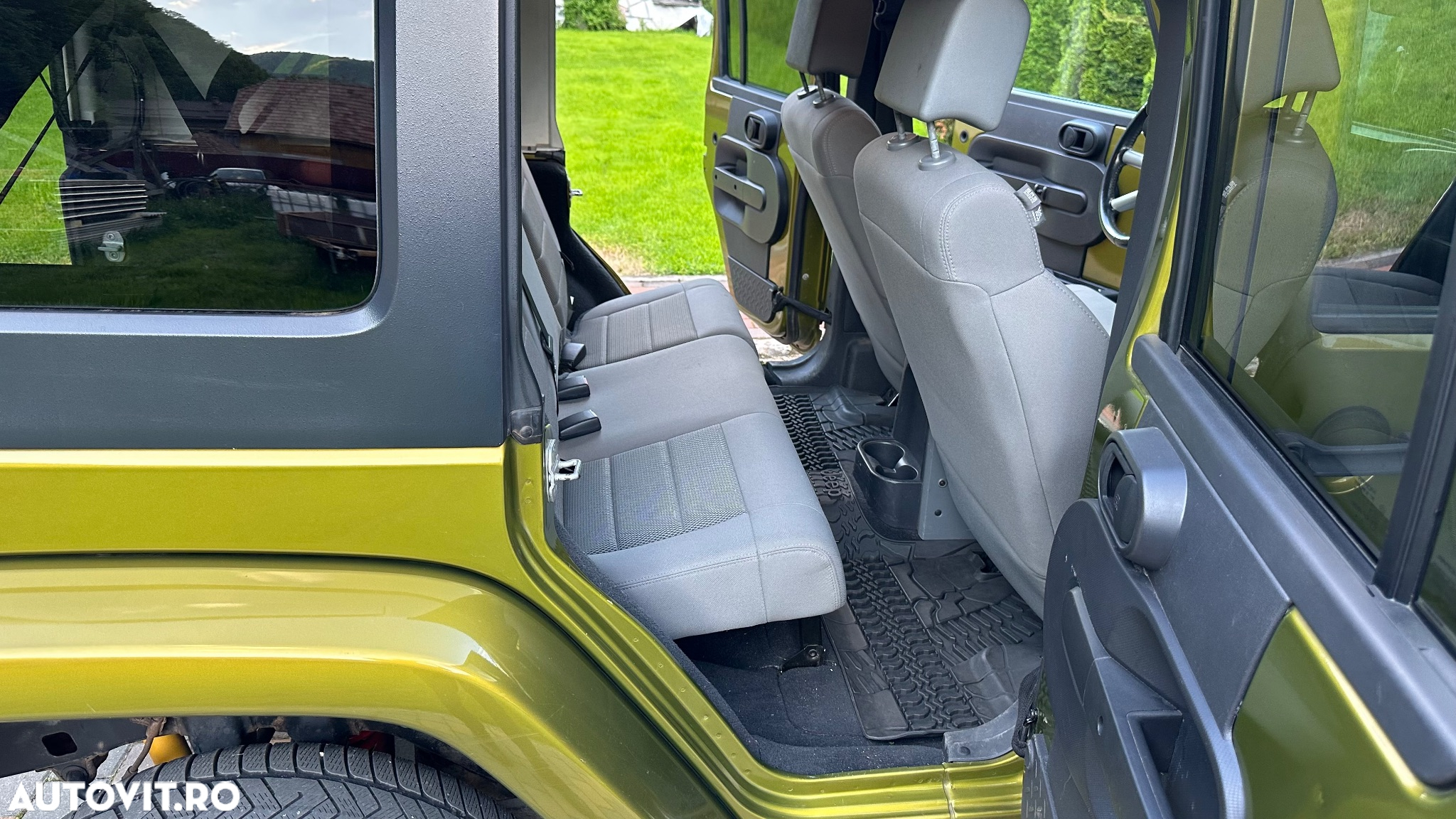 Jeep Wrangler Unlimited 2.8 CRD DPF Automatik Sahara - 24