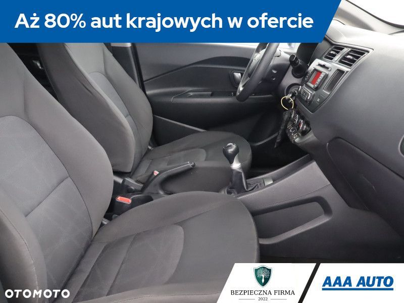 Kia Rio - 11