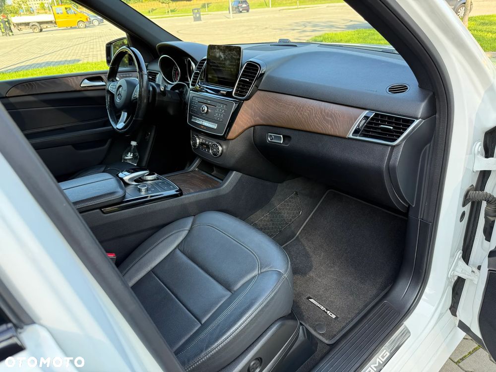 Mercedes-Benz GLE AMG 43 4Matic 9G-TRONIC AMG Line - 12