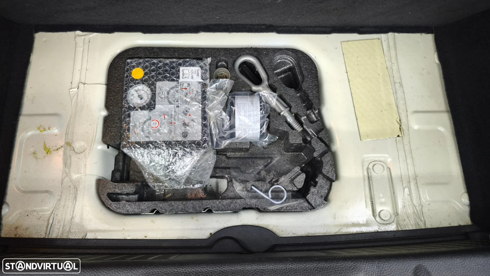 MINI 3 Portas Cooper D - 19