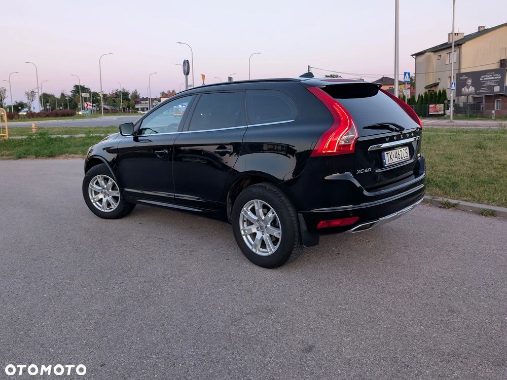 Volvo XC 60 D4 AWD Kinetic - 2