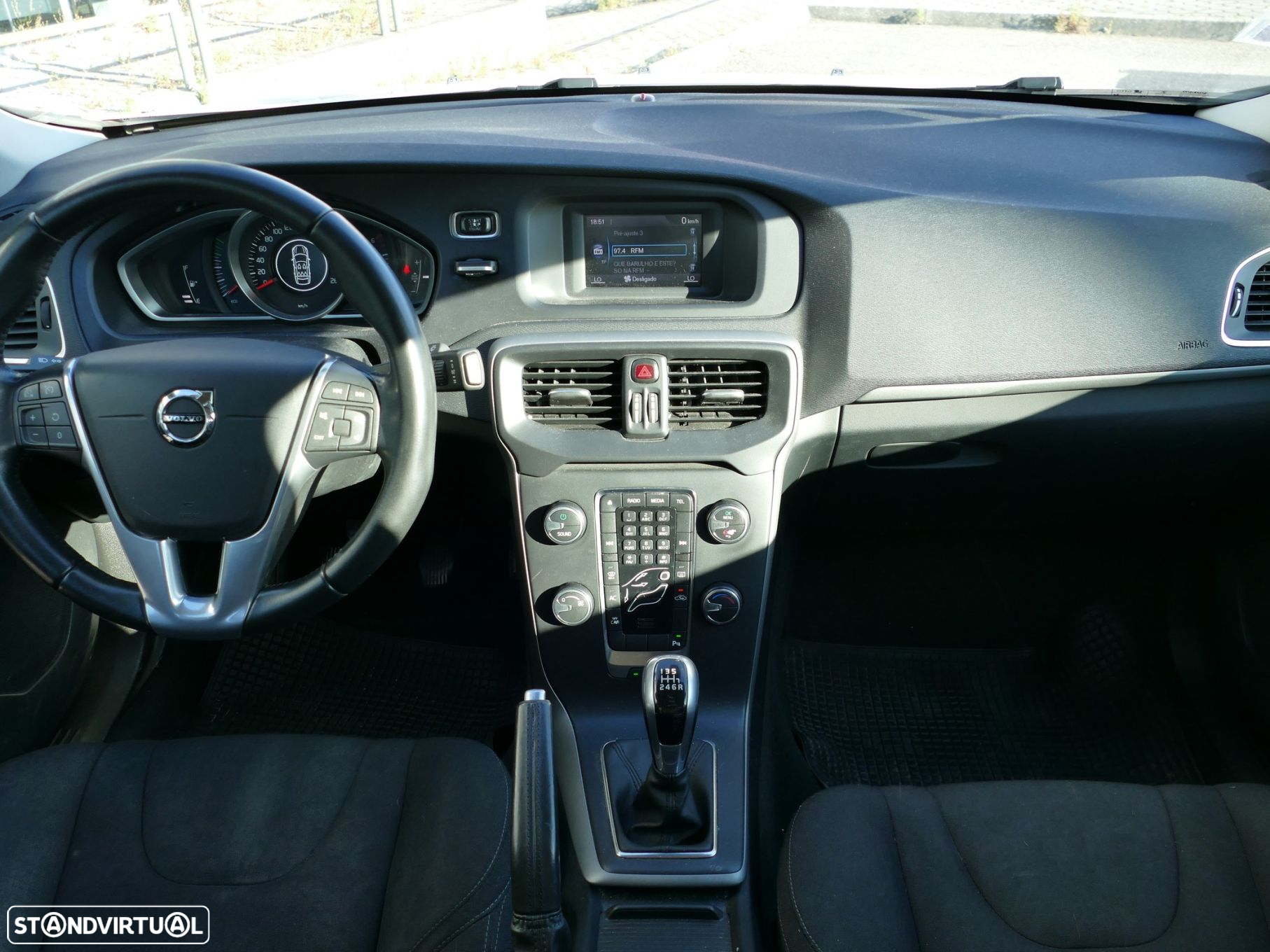 Volvo V40 2.0 D2 Kinetic - 21