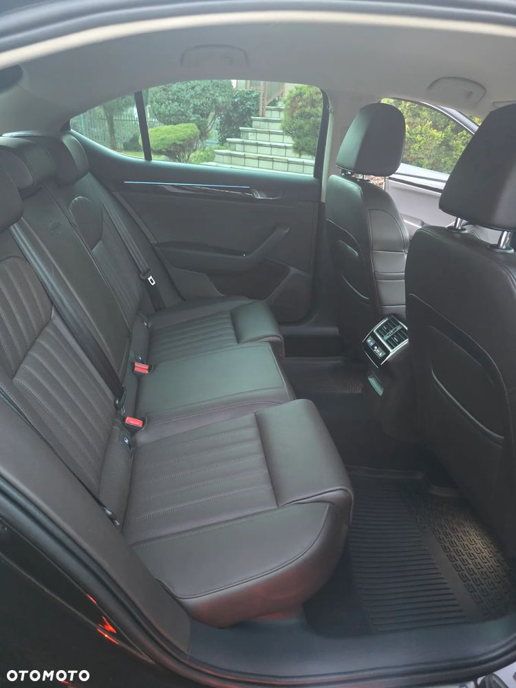 Skoda Superb 1.8 TSI L&K DSG - 13