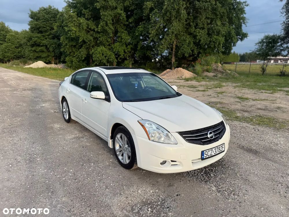 Nissan Altima 3.5 V6 - 1