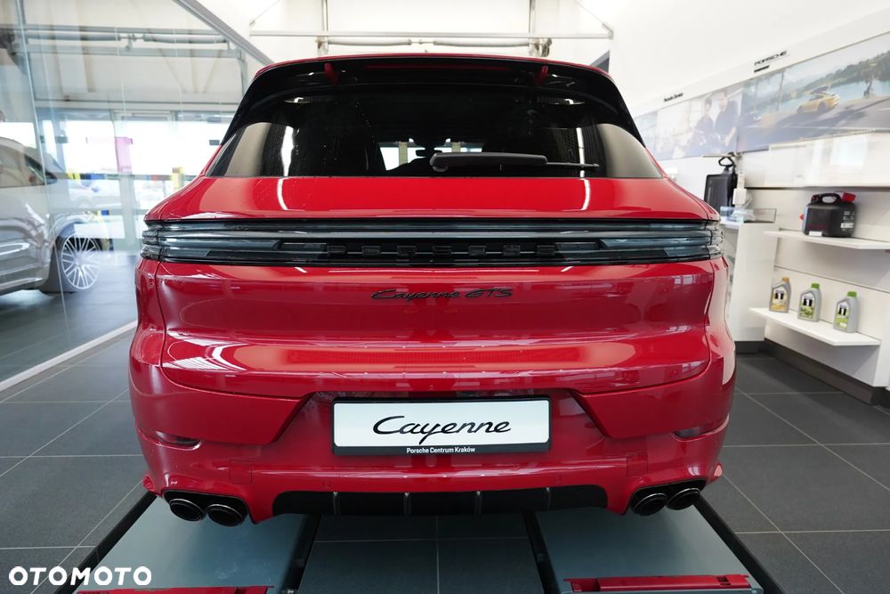Porsche Cayenne GTS - 5