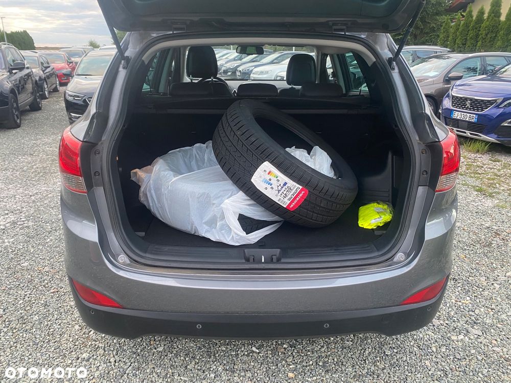Hyundai ix35 2.0 Premium 2WD - 19