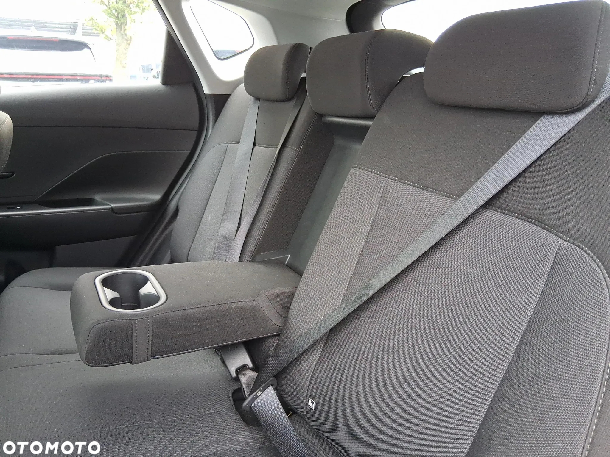 Hyundai Kona - 16
