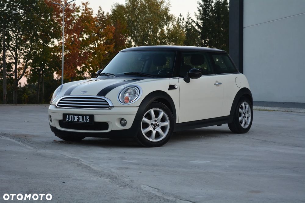 MINI Cooper Standard - 16