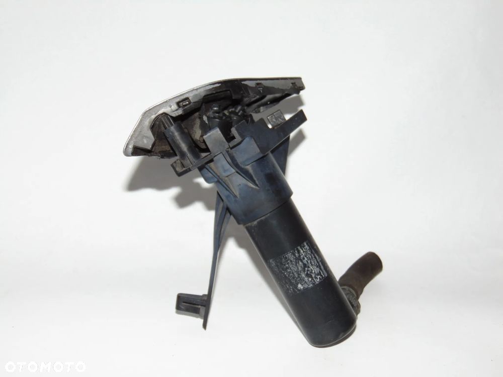 ORYGINAŁ spryskiwacz sprysk lampy lewy prawy Opel Astra H III 04-07r - 21