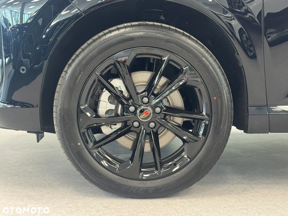 Hongqi HS3 2.0T AWD - 4