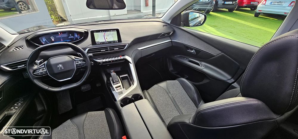 Peugeot 3008 1.5 BlueHDi Allure EAT8 - 13