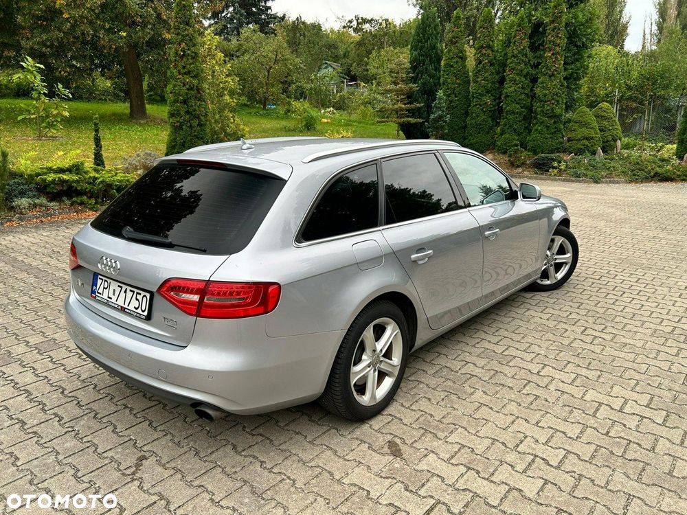 Audi A4 Avant - 16