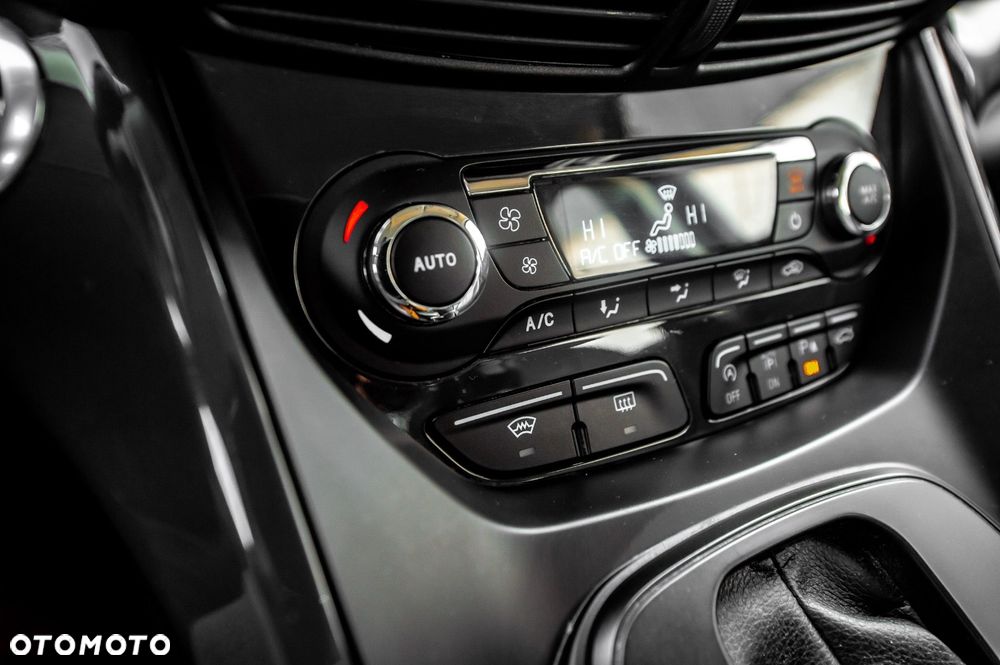 Ford Kuga 2.0 TDCi 4x4 Titanium - 33