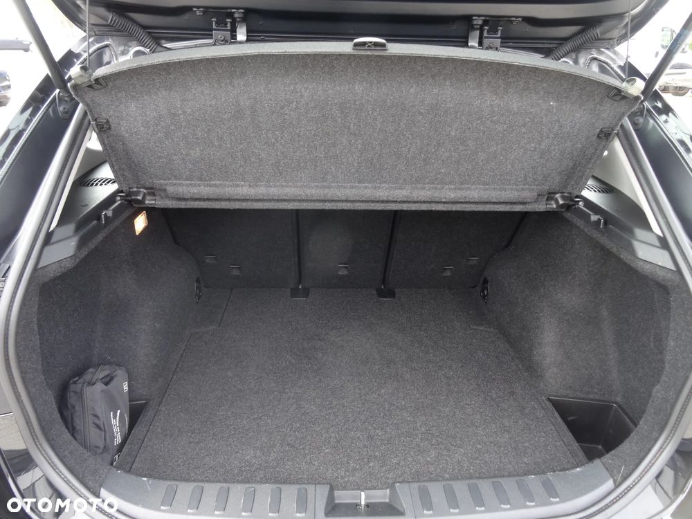 BMW X1 sDrive18d xLine - 20