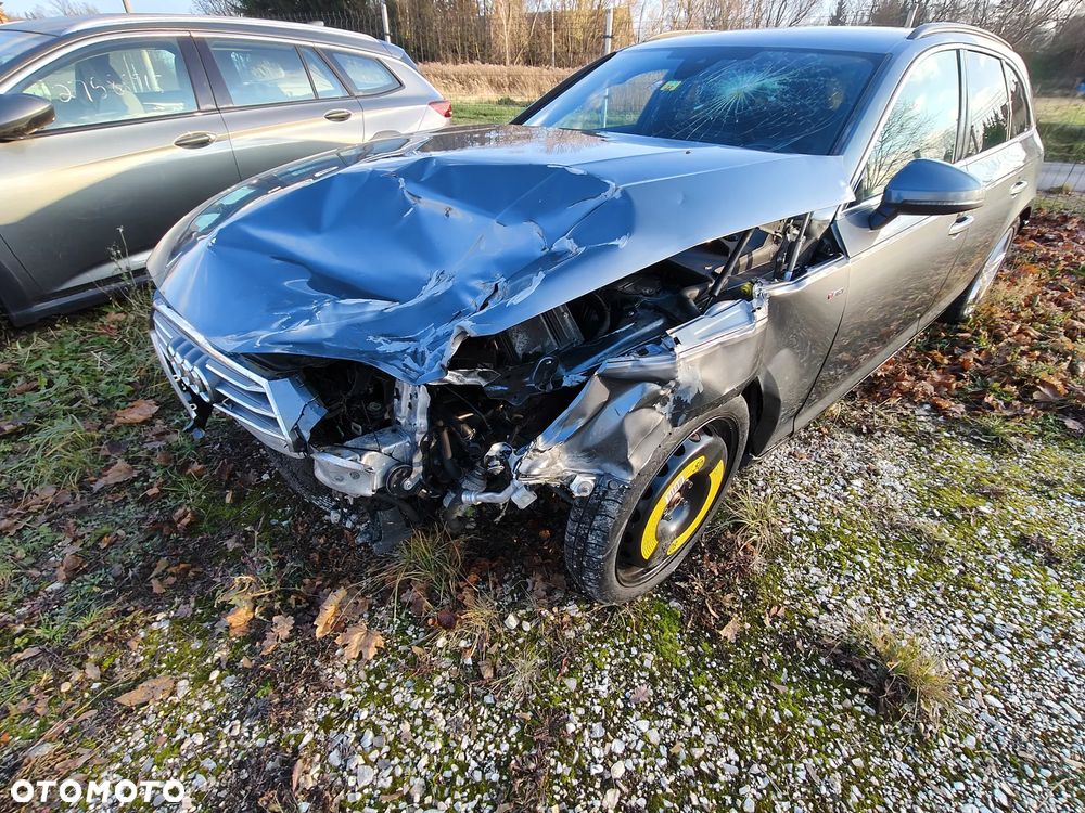 Audi A4 Avant 2.0 TDI DPF clean diesel quattro S tronic S line Sportpaket - 11