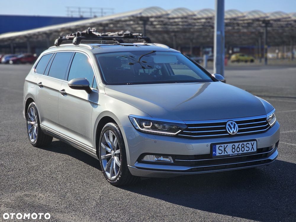 Volkswagen Passat - 1