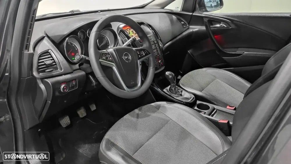 Opel Astra Sports Tourer 1.6 CDTi Executive S/S - 6