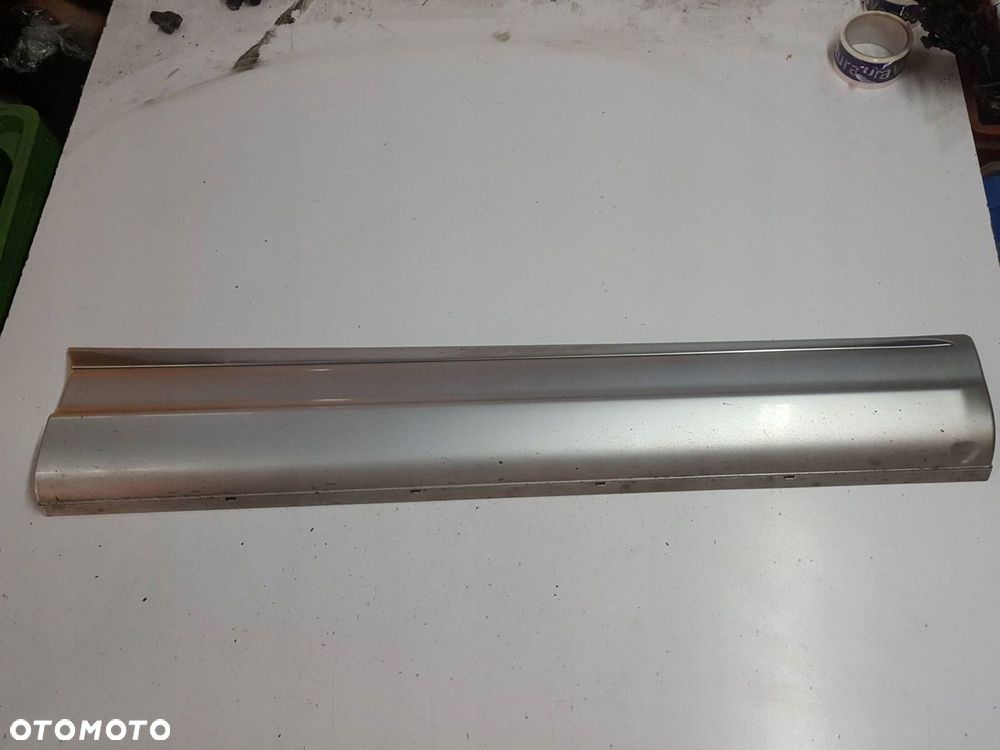 VW TIGUAN I 5N 06-10r R-LINE LISTWA DRZWI PRAWA PRZÓD LA7W 5N0854940E