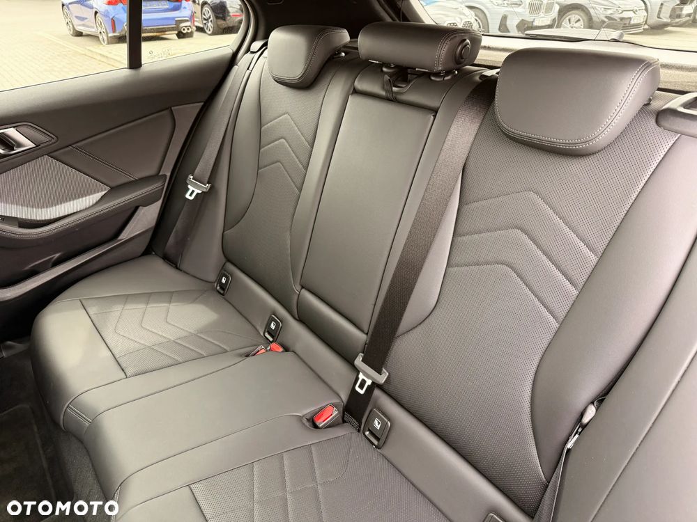 BMW Seria 1 118i - 33