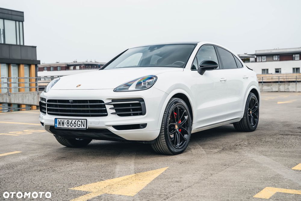 Porsche Cayenne Coupe E-Hybrid - 9