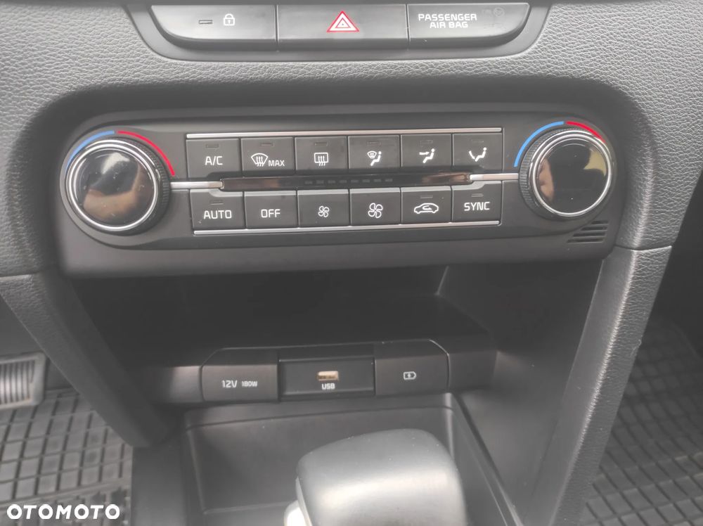 Kia Ceed 1.5 T-GDI M DCT - 21