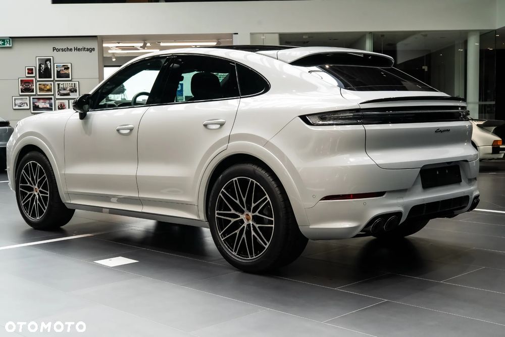Porsche Cayenne Black Edition - 11
