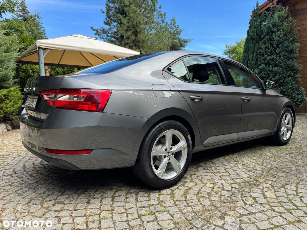 Skoda Superb 1.5 TSI Ambition DSG - 6
